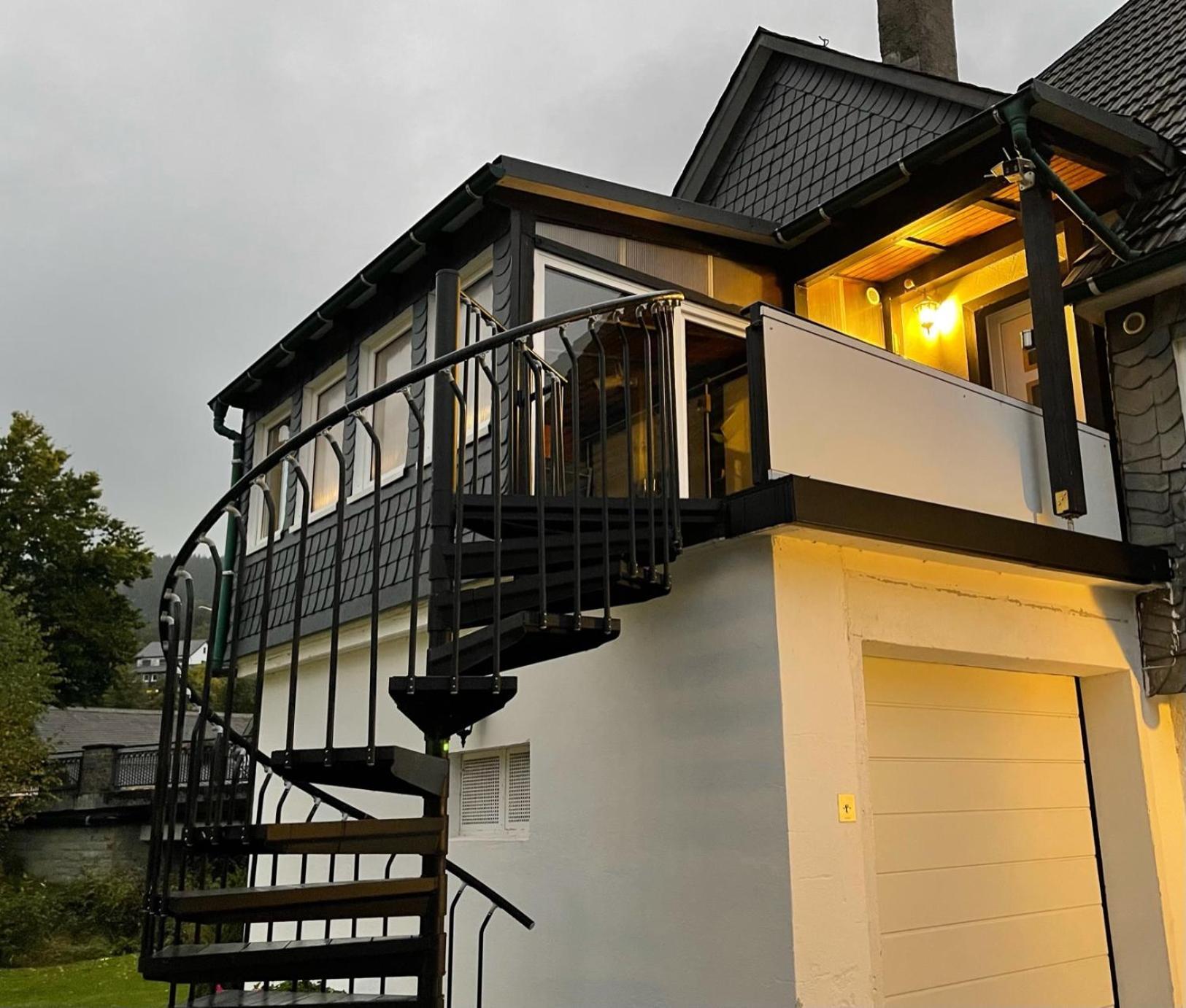 Ferienwohnung Blum Schmallenberg Esterno foto